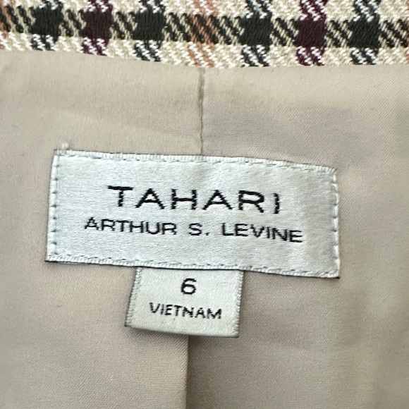 Tahari ASL Plaid Blazer- Black/Tan/Green/Maroon - Picture 4 of 4